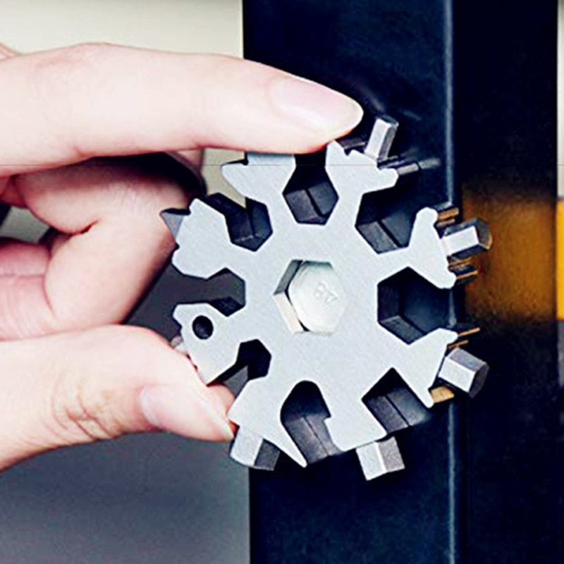 18 In 1 Snowflake Wrench Multifunction Outdoor Survival Tool